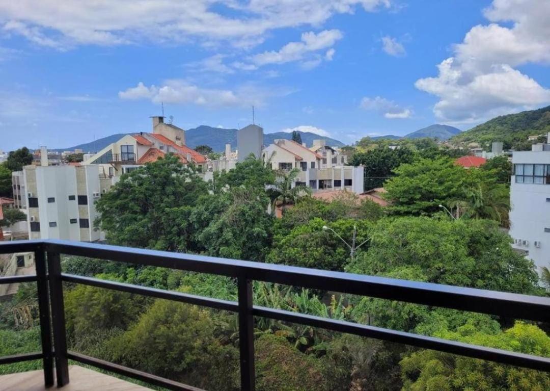 C104 Pe Na Areia De 1 Florianopolis