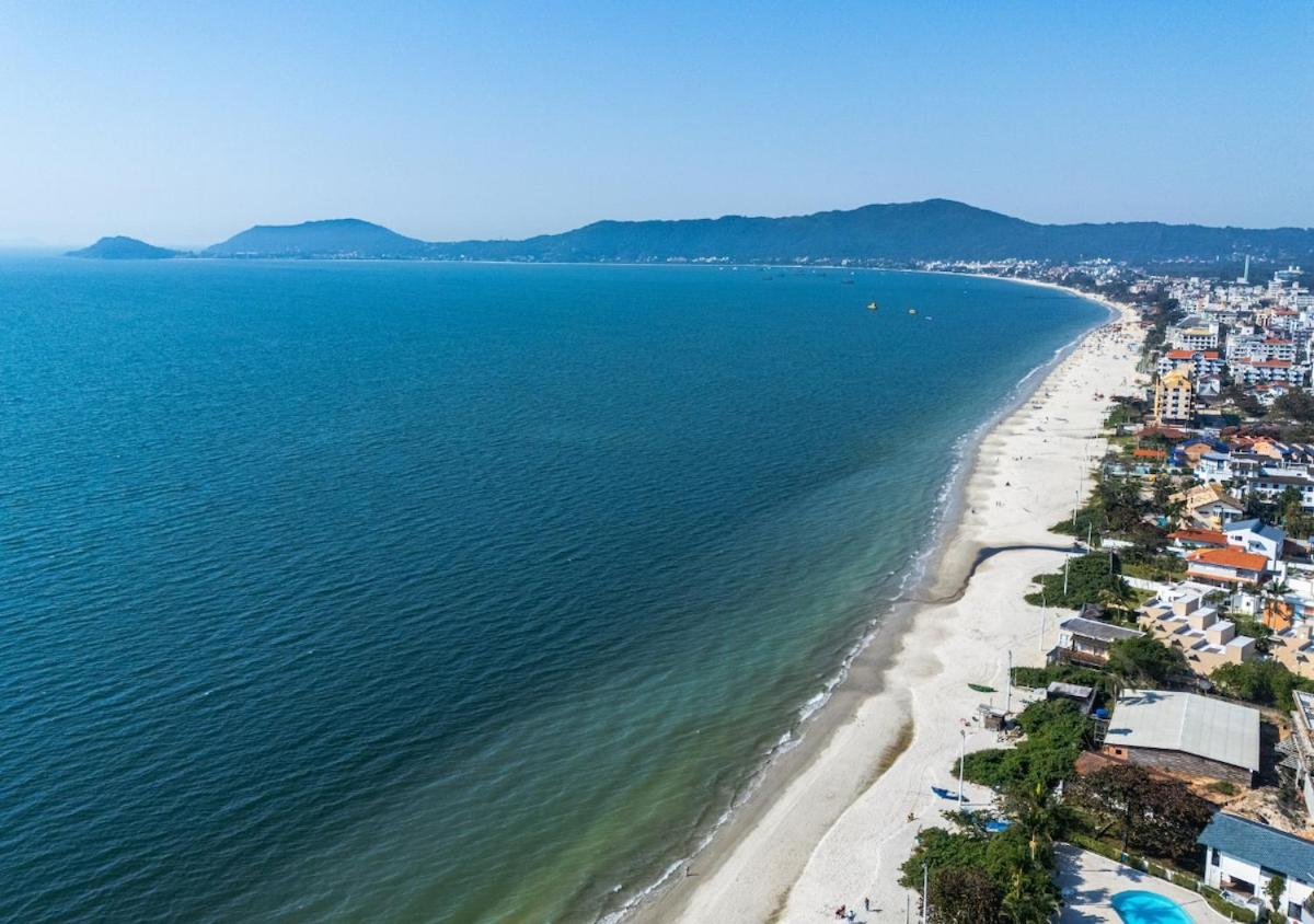 C104 Pe Na Areia De 1
